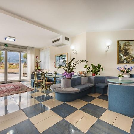 Aviano Palace Hotel エクステリア 写真