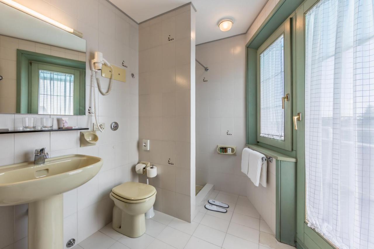 Aviano Palace Hotel エクステリア 写真