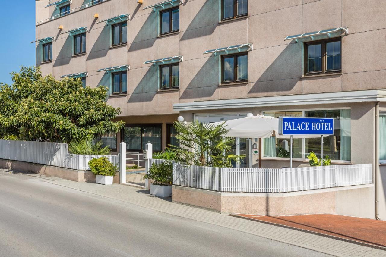 Aviano Palace Hotel エクステリア 写真