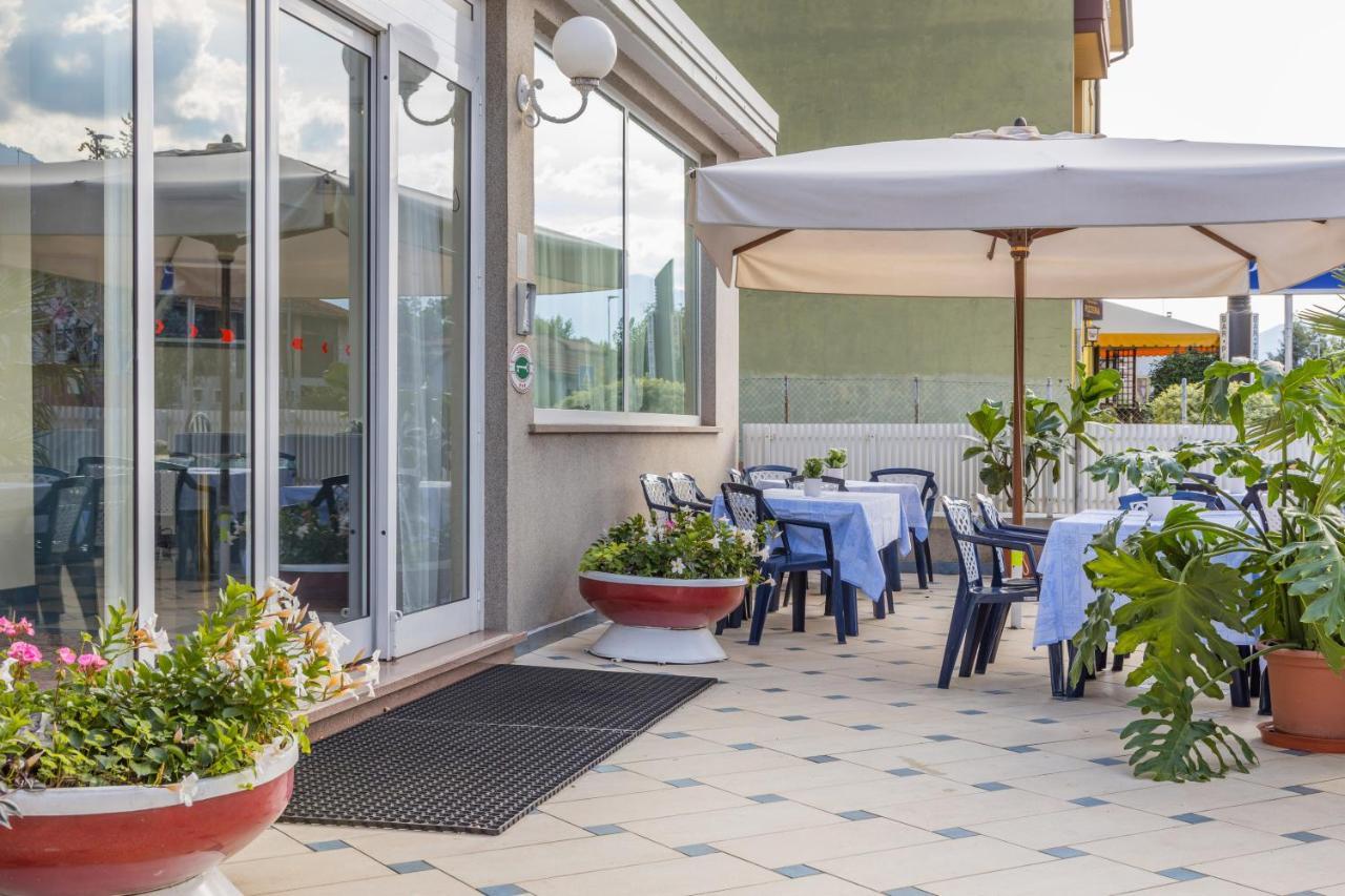 Aviano Palace Hotel エクステリア 写真